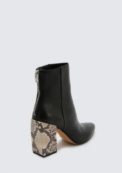 Dolce Vita Coby Mid-Calf Boots In Black Leather for women -Dolce Vita store 2b1d4771ce00486f8b59193f9184bbb0 1080x