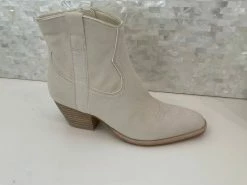 Dolce Vita Silma in Ivory Nubuck for women -Dolce Vita store d1a401bd5fd7425aa08926984a4f5545 19b17702 63f4 472f 8cb3 683a73775c9e 1080x